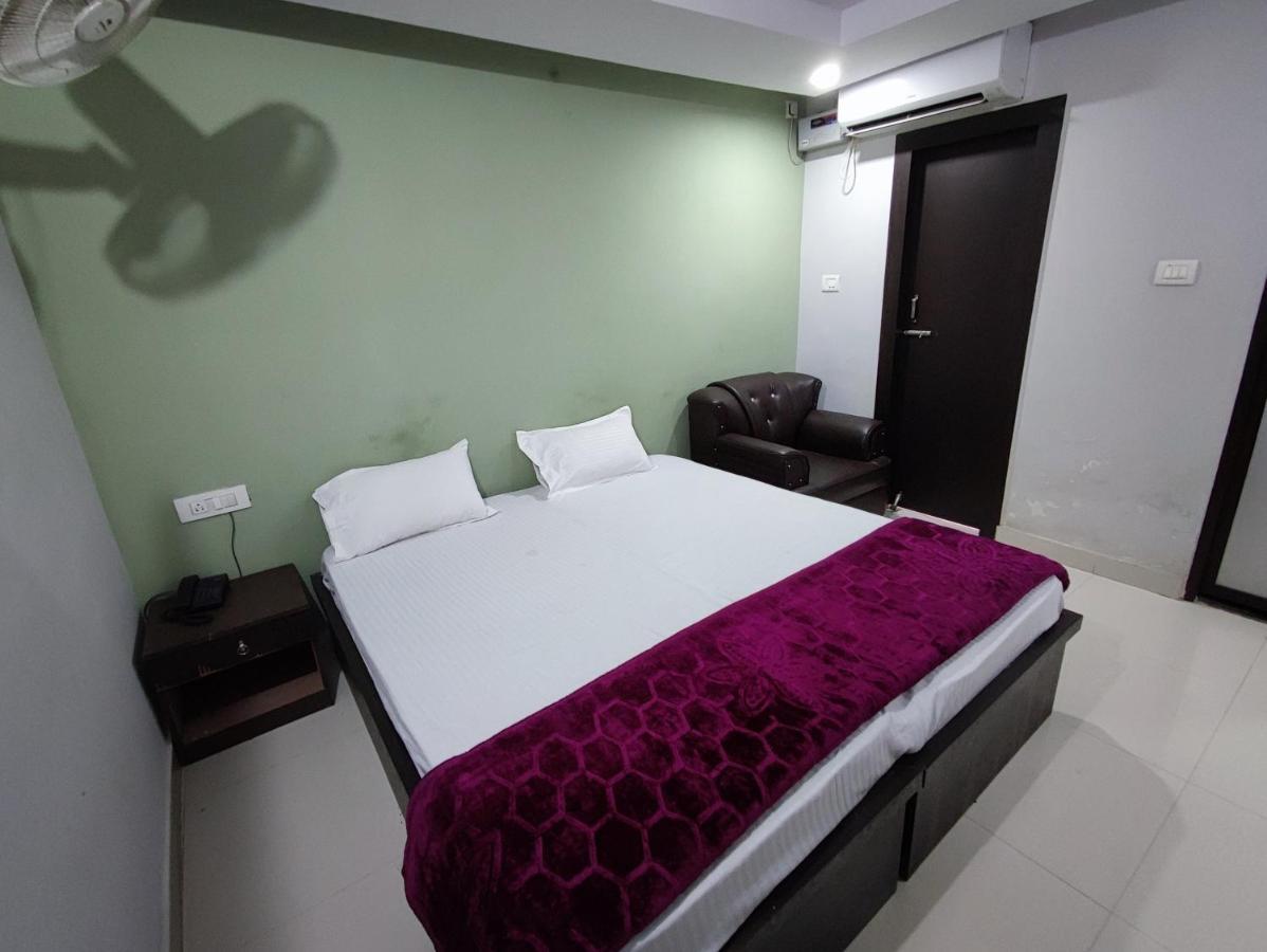 Hotel Kanha Shyam Madhubani Bagian luar foto
