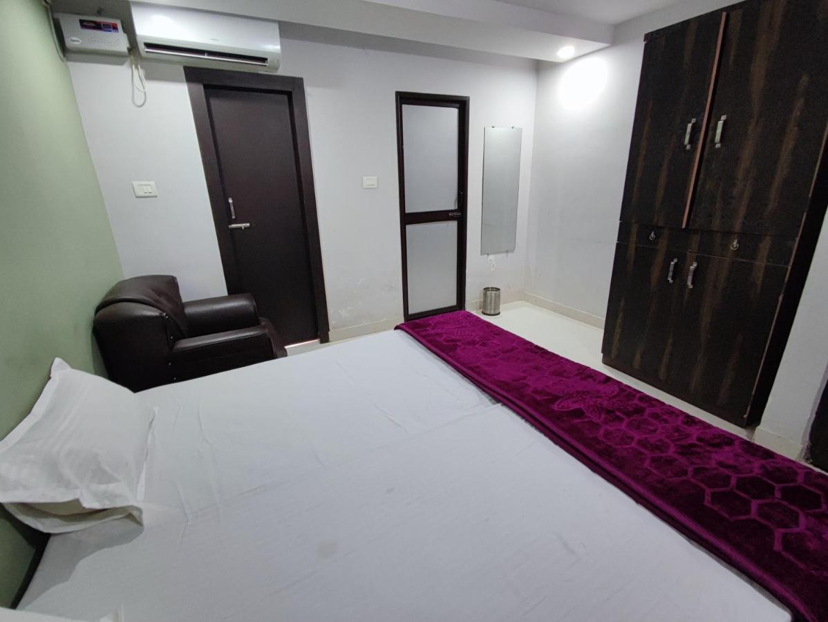 Hotel Kanha Shyam Madhubani Bagian luar foto