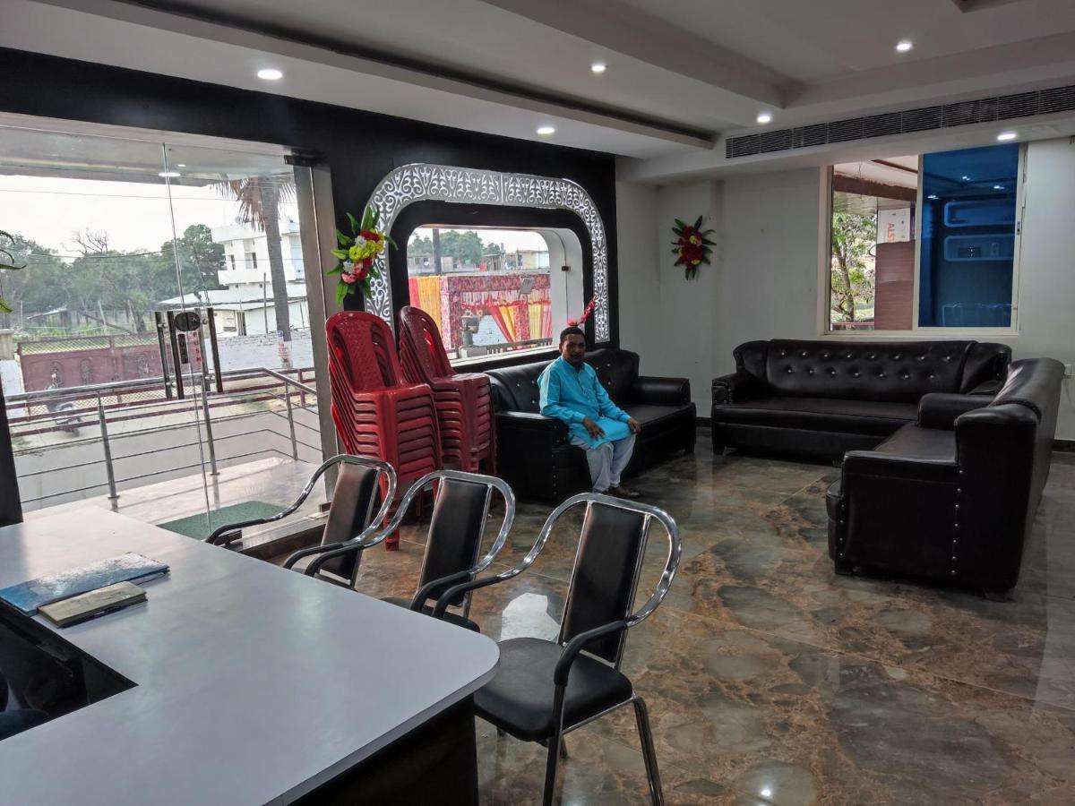 Hotel Kanha Shyam Madhubani Bagian luar foto
